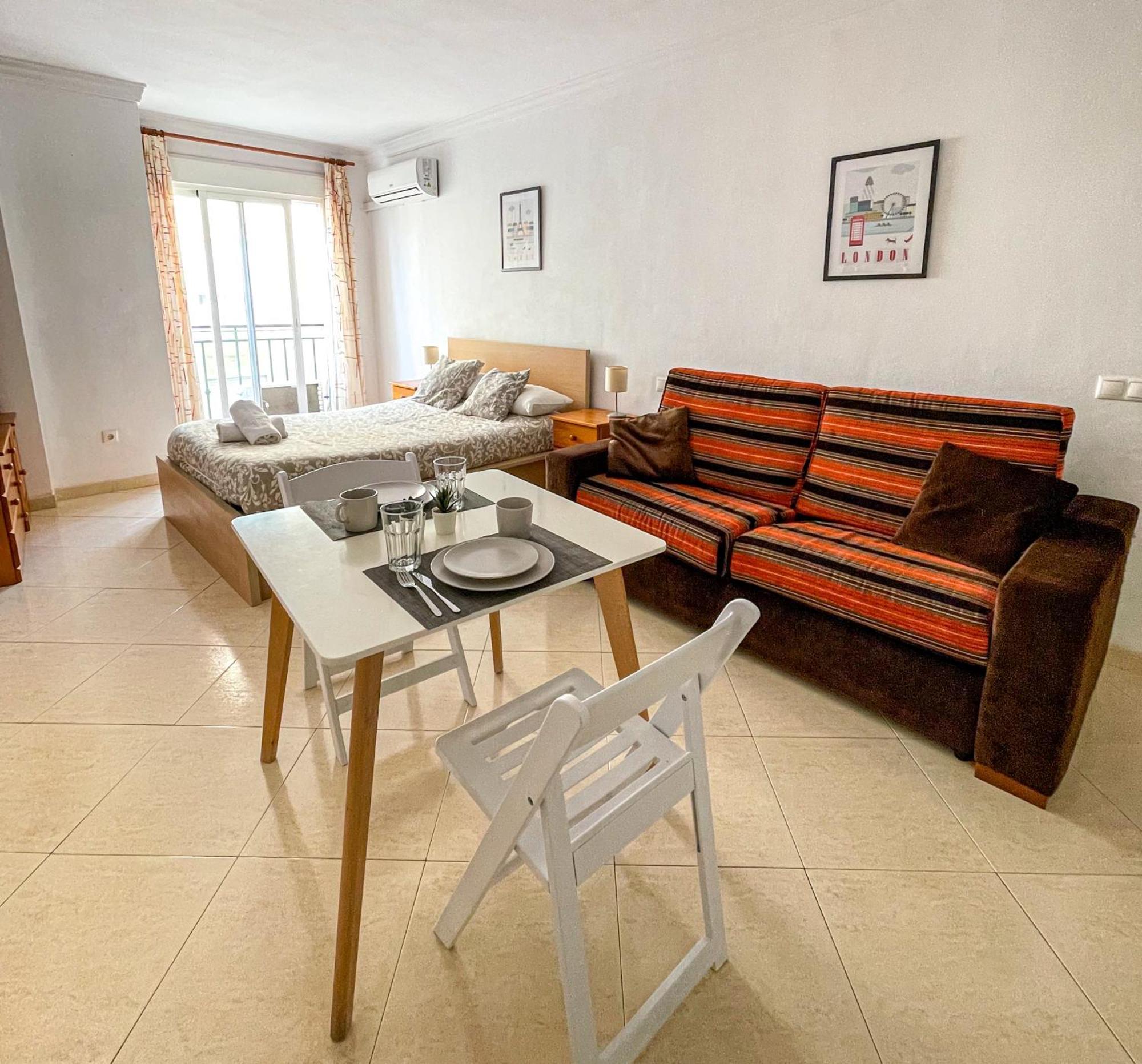 Estudio In City Center Malaga! Buitenkant foto